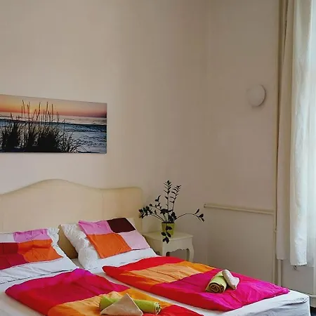 Quarto em Acomodações Particulares Old Town Center Just In 3 Min Walk Private C Praga
